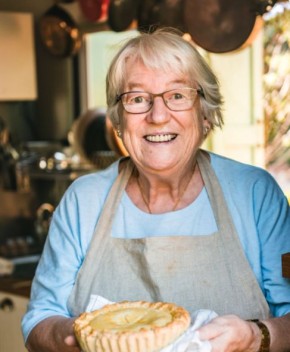 Как Нина Михайловна нашла свое достоинство после работы в столовой