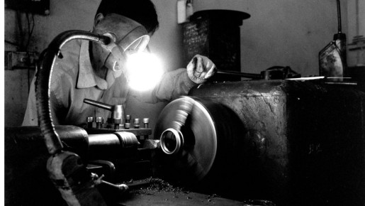 Как пенсионеры не должны терять свои права: суд отменяет перевод на гражданский контракт