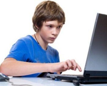 Подросток-домосед: как интернет влияет на новое поколение?