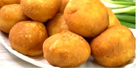 Вкусные пирожки с детства: рецепты для хрустящей корочки и нежной начинки