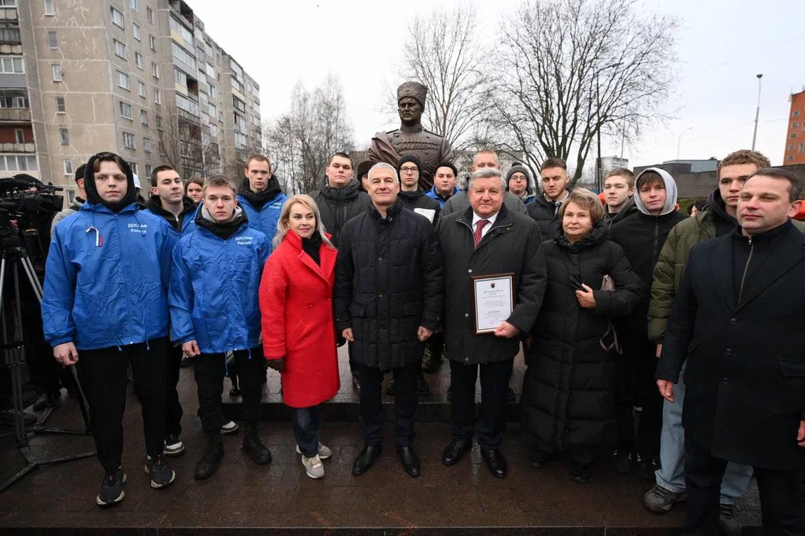 Колыхматова: Сегодня торжественно открыли памятник генерал-полковнику Валериану Александровичу Фролову — первому командующему Карельским фронтом в годы Великой Отечественной войны Колыхматова: Сегодня торжественно открыли памятник генерал-полковнику Валериану Александровичу Фролову — первому командующему Карельским фронтом в годы Великой Отечественной войны