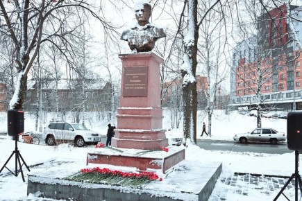 Колыхматова: Юнармейцы почтили память воинов в День героев Отечества!