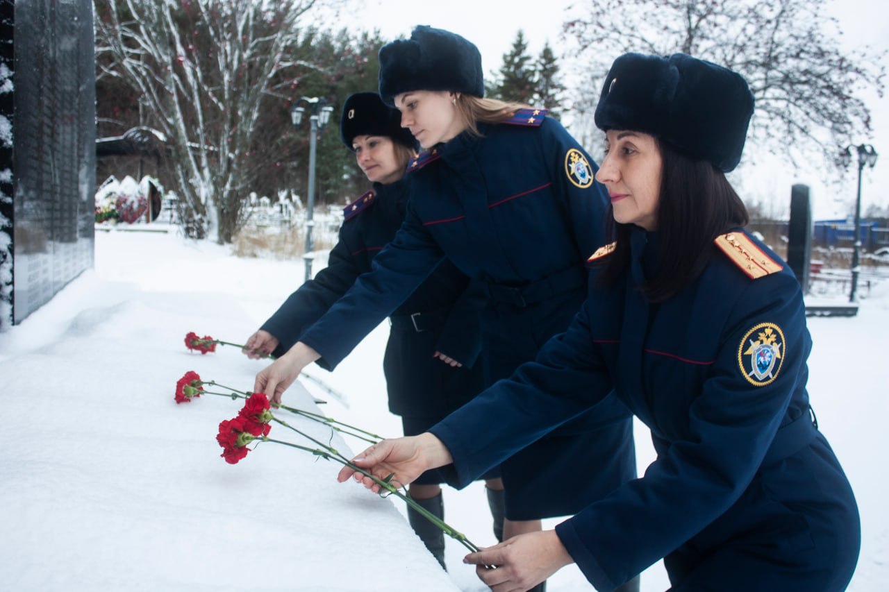 Офицеры следственного управления почтили память жертв геноцида