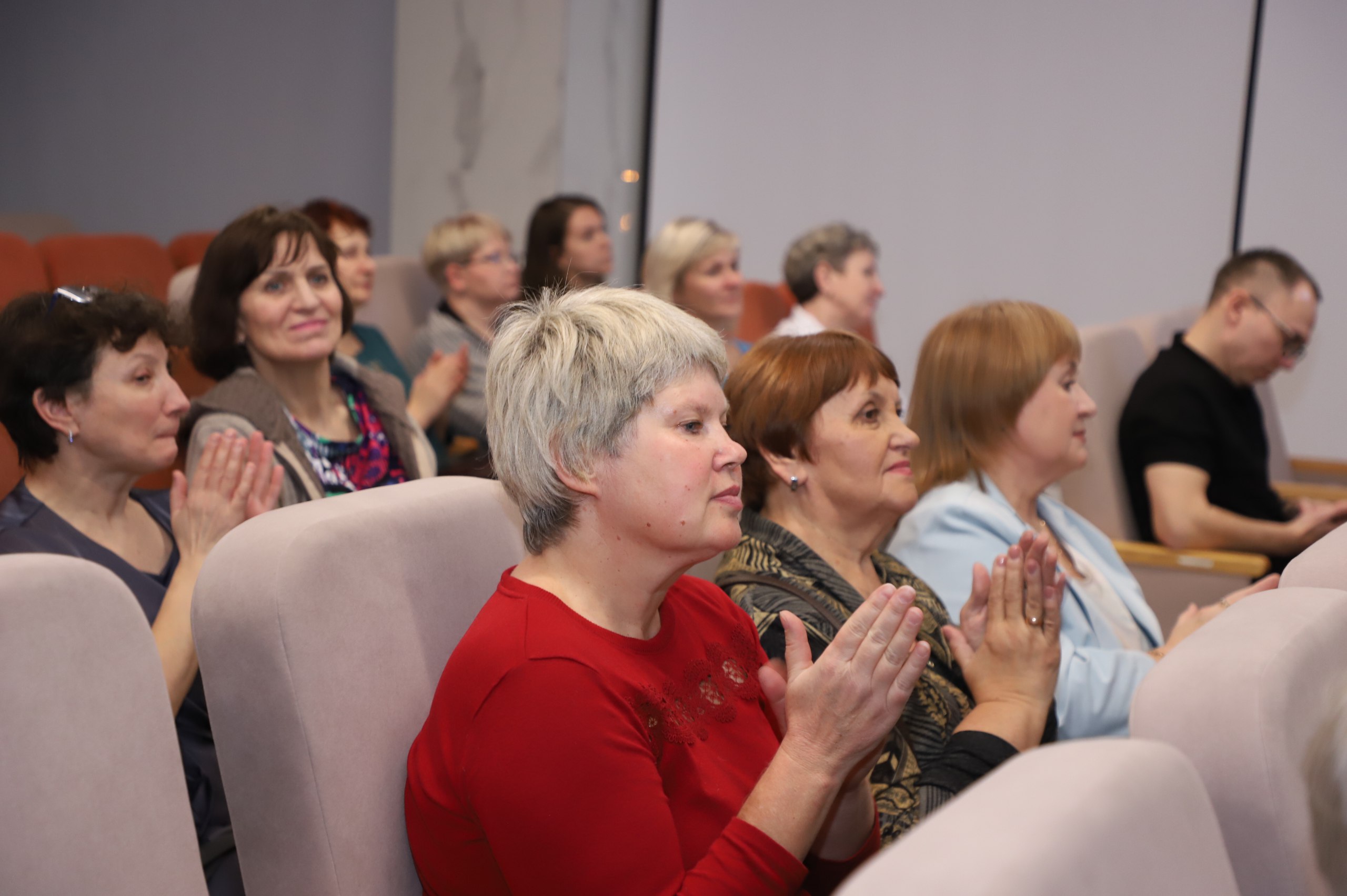 Алексей Хейфец поздравил петрозаводскую городскую детскую больницу с юбилеем Алексей Хейфец поздравил петрозаводскую городскую детскую больницу с юбилеем