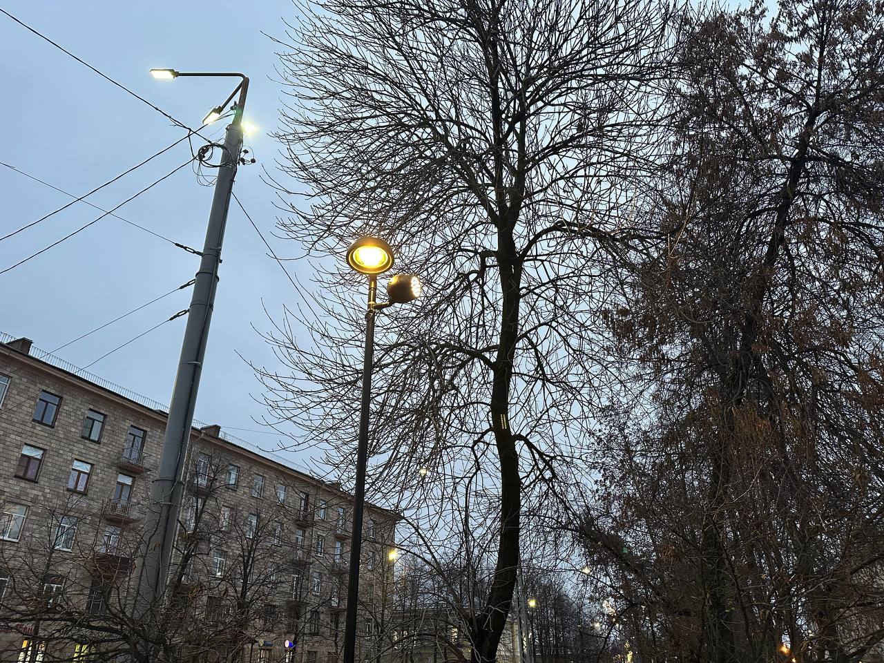 Колыхматова: Приступили к монтажу акцентной подсветки городских памятников! Колыхматова: Приступили к монтажу акцентной подсветки городских памятников!