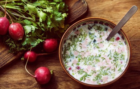 Окрошка: Летний символ советской кухни, который не потерял популярности