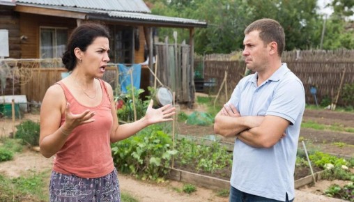 Соседские разборки обернулись уголовной ответственностью: женщина наказана за клевету