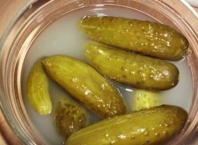 Секреты приготовления рассольника: как сохранить вкус и текстуру соленых огурцов