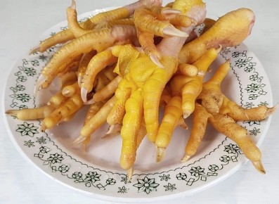 Верните молодость: куриные лапки и петушиные гребешки как ключ к здоровью