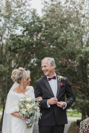 Любовь на пороге зрелости: стоит ли связываться с браком после 50?