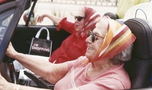 Как одна фраза подруги изменила жизнь бабушки: шокирующее превращение с постели в активную жизнь