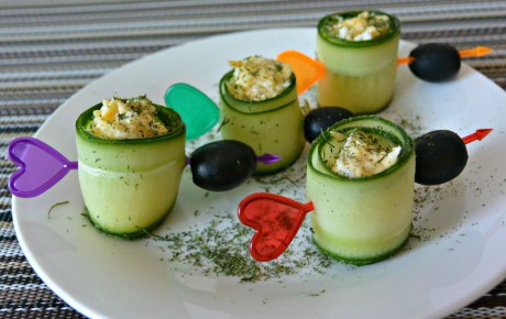 Невероятно простая закуска: огуречные роллы для вашего стола