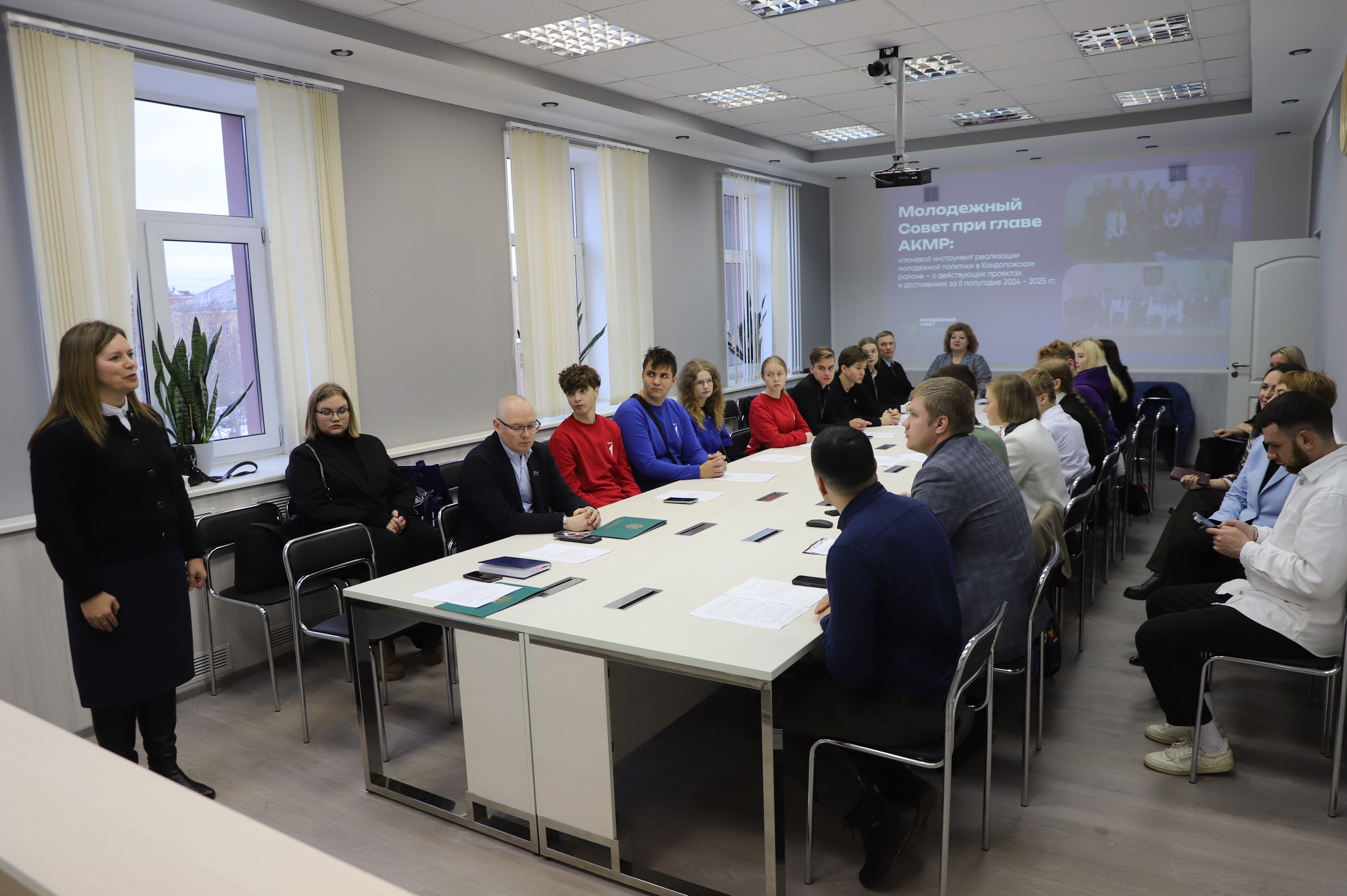 В Кондопоге обсудили реализацию молодежной политики