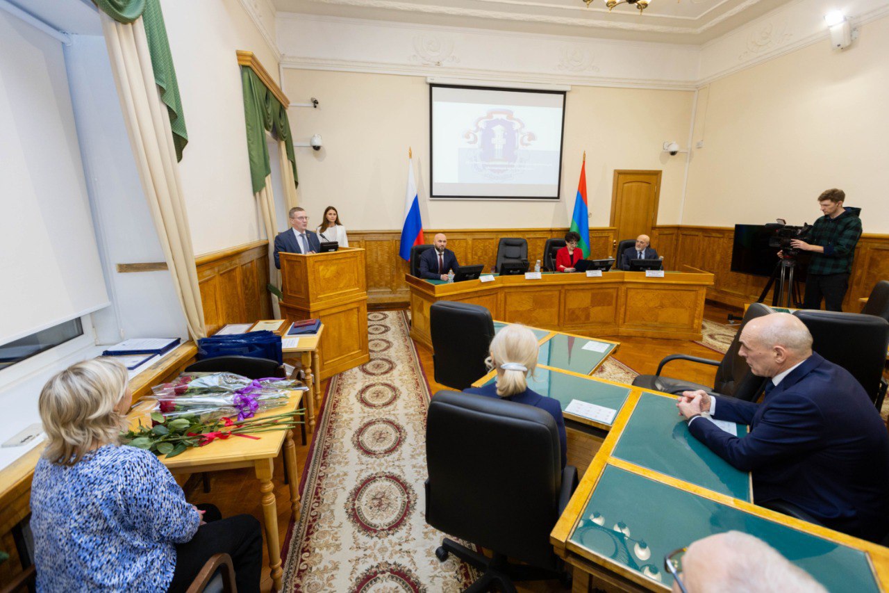 Элиссан Шандалович поздравил реготделение Ассоциации юристов России с 20-летием организации Элиссан Шандалович поздравил реготделение Ассоциации юристов России с 20-летием организации