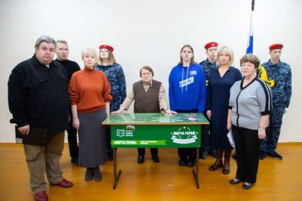 В школе поселка Ладва открыли Парту Героя