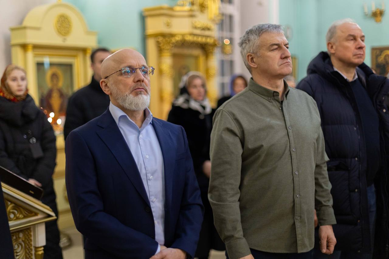 Элиссан Шандалович принял участие в рождественском богослужении Элиссан Шандалович принял участие в рождественском богослужении