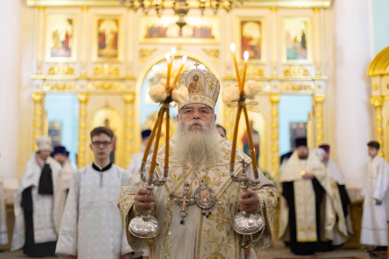 Элиссан Шандалович принял участие в рождественском богослужении