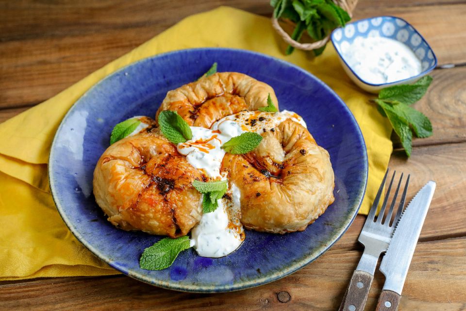 Вкусная тонкость на тесте фило: гюль-манты с йогуртом и чили Масло