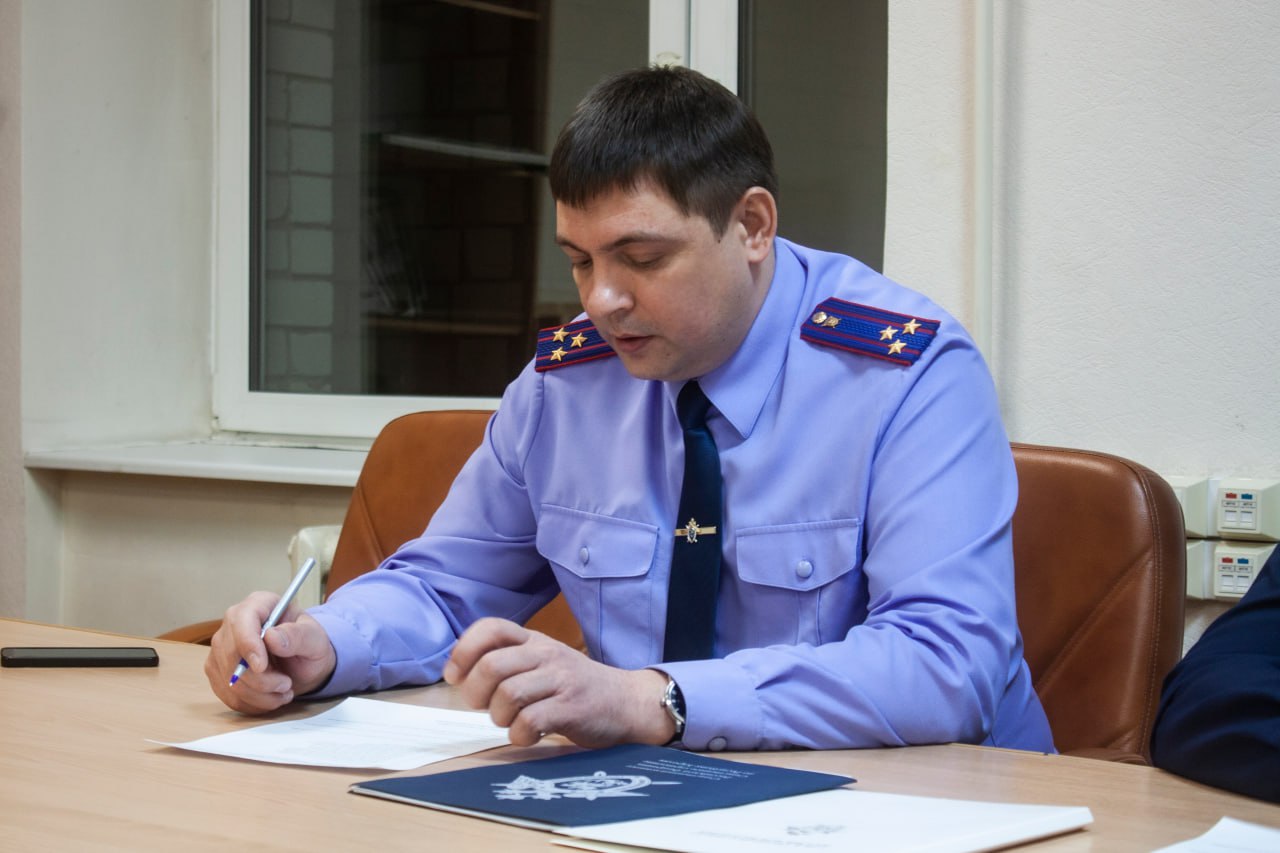 Руководитель СУ СК России по Республике Карелия по результатам личного приёма поручил возбудить уголовное дело о невыплате зарплаты Руководитель СУ СК России по Республике Карелия по результатам личного приёма поручил возбудить уголовное дело о невыплате зарплаты