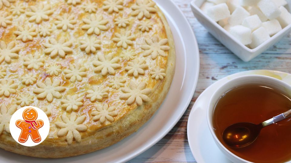 Легко и быстро: ароматный фруктовый пирог «Зимний сад»