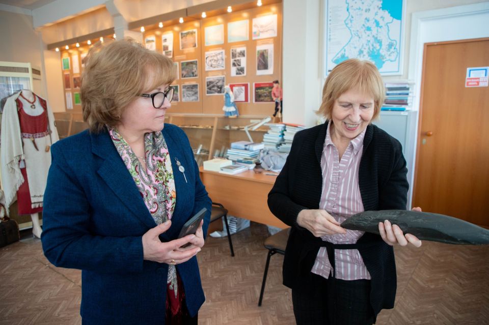 Ирина Кузичева обсудила подготовку к 100-летию открытия Беломорских петроглифов с ученым-петроглифоведом