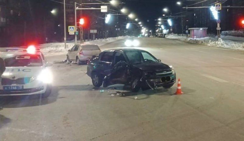 Четыре человека пострадали в ДТП на Кукковке