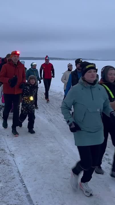 Колыхматова: Провели одну из самых ярких акций зимнего фестиваля — массовый забег «Бегущие огни Гипербореи»