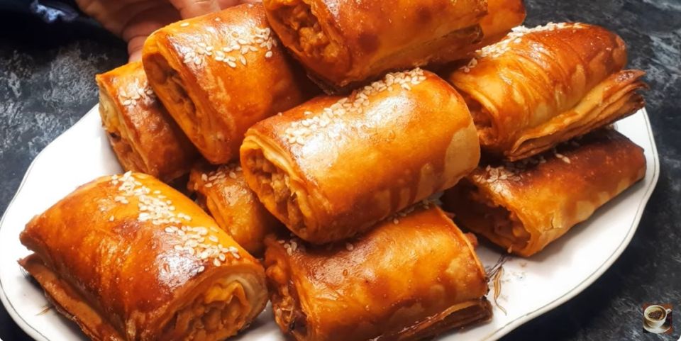 Потрясающие открытые пирожки с курицей и ветчиной, которые стоит попробовать