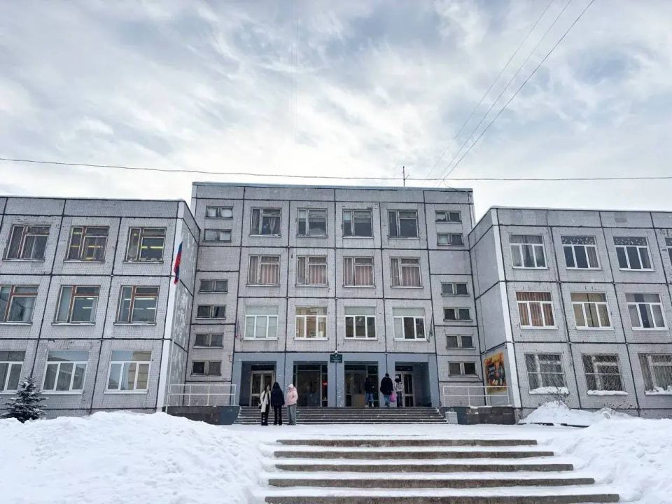 Колыхматова: В этом году начнем капитальный ремонт в школе №48 и Петровском дворце!