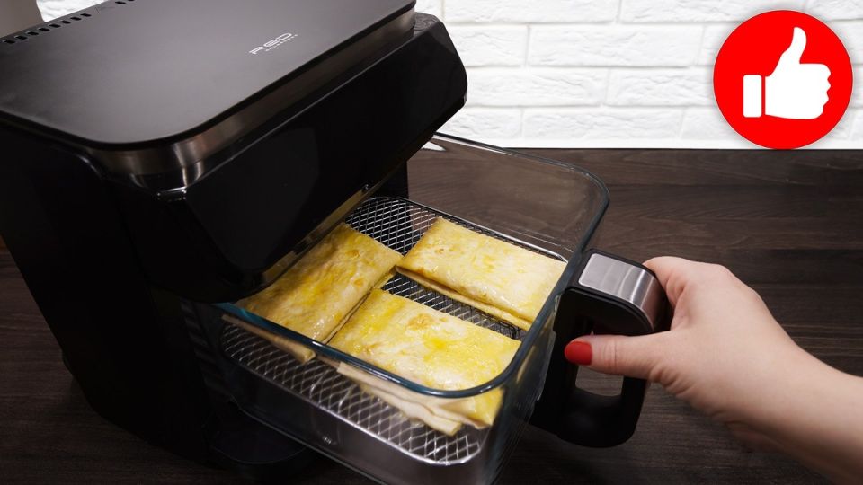 Нежные конвертики из лаваша с сыром и ветчиной: быстро и вкусно к чаю