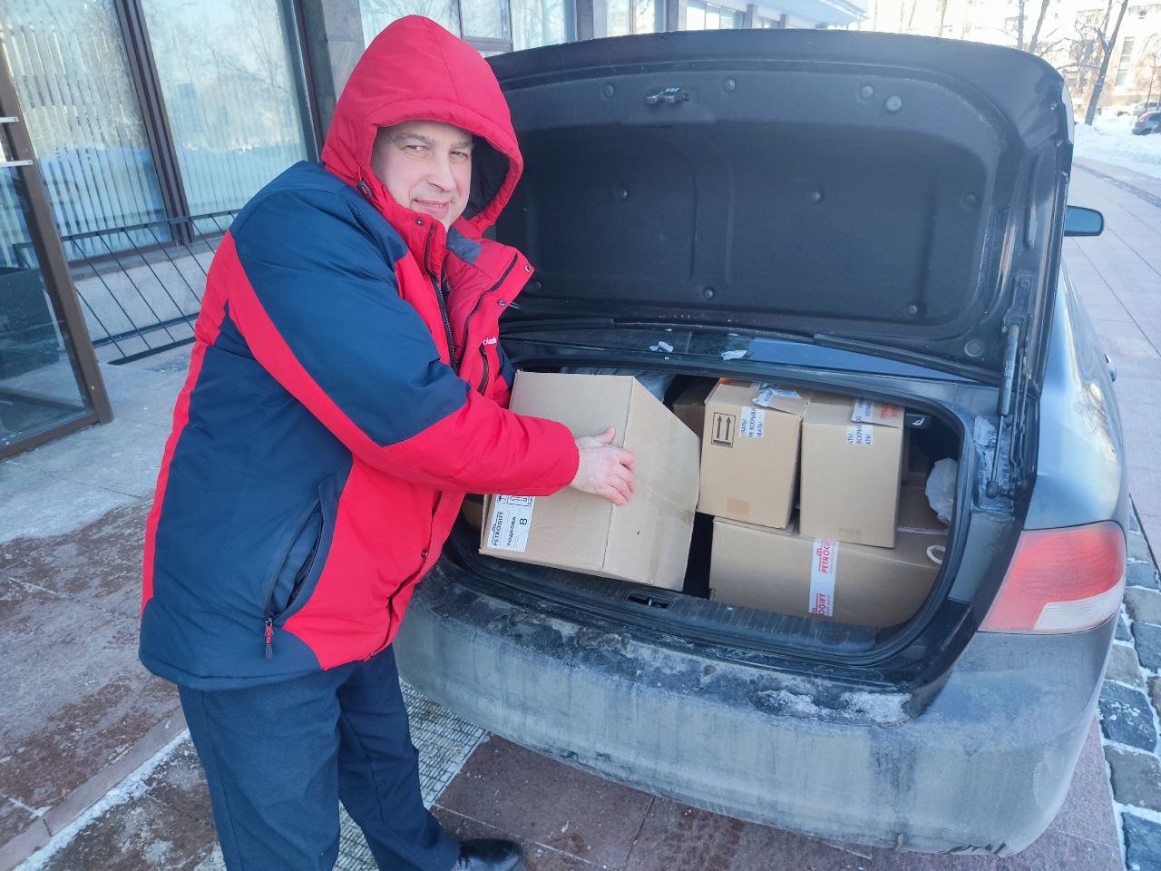 Колыхматова: Вместе с коллегами и заботливыми горожанами откликнулись на инициативу Артура Парфенчикова по отправке в зону СВО посылок к 23 февраля «Подарок Защитнику» Колыхматова: Вместе с коллегами и заботливыми горожанами откликнулись на инициативу Артура Парфенчикова по отправке в зону СВО посылок к 23 февраля «Подарок Защитнику»