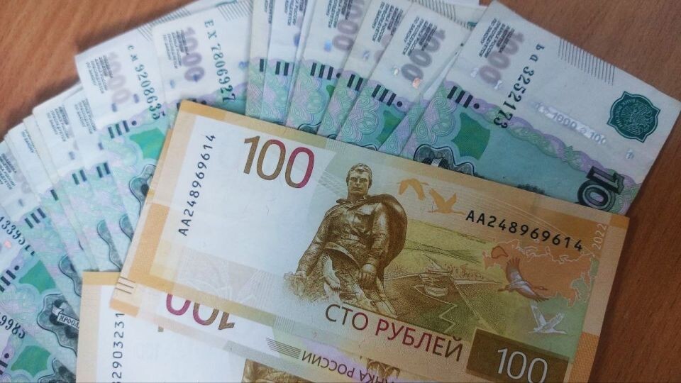 Кто и как может получать две пенсии в России?