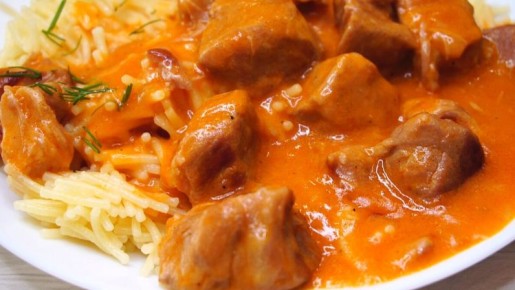 Нежная подливка с мясом: вкусный рецепт из советской столовой