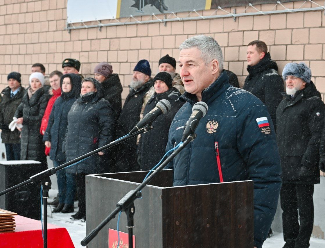 «Настоящая жизнь в городе начинается тогда, когда в него входят военные»