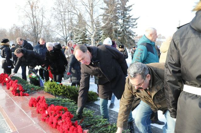 В Петрозаводске почтили память защитников Отечества В Петрозаводске почтили память защитников Отечества