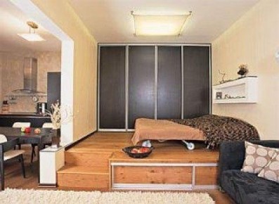 Как создать стильный подиум в квартире: полезные советы