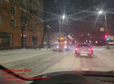 Колыхматова: В ночь начали очищать от снега городские улицы в разных районах