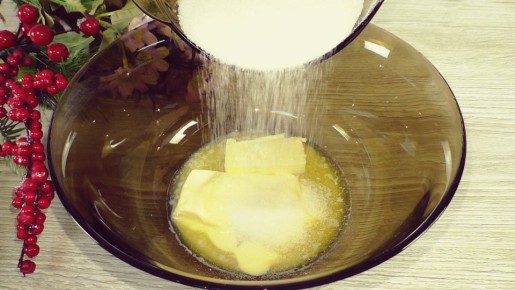 Простой пирог с сезонной начинкой: идеальный вариант для каждой хозяйки