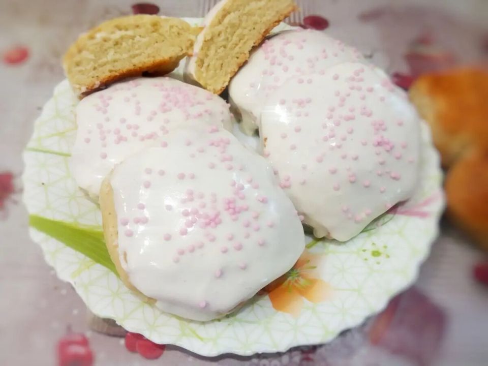 Пышные пряники в глазури: простой рецепт для домашнего угощения