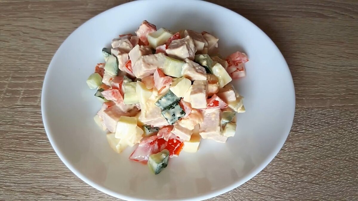 Свежий салат на каждый день: простой и быстрый рецепт