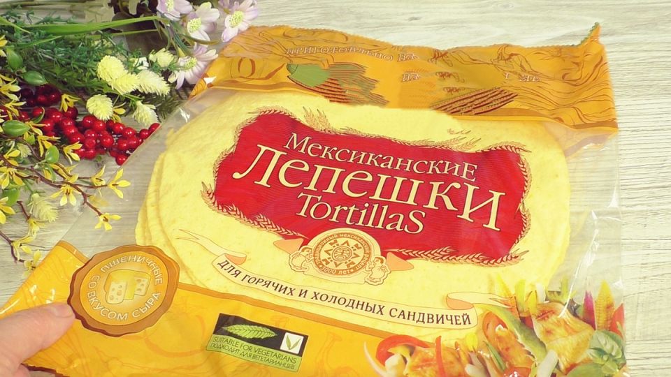 Легкий завтрак за считанные минуты: лепешки с начинкой