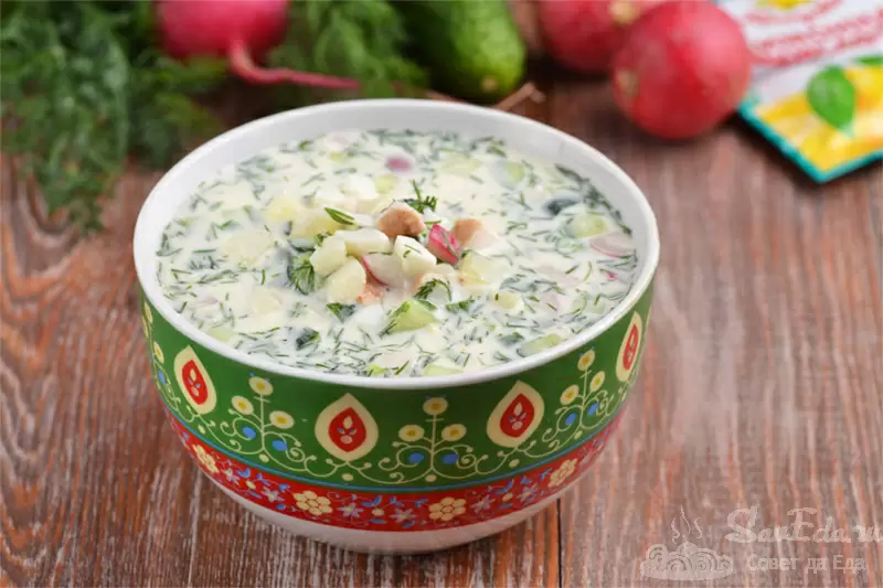 Окрошка на курице: как в детстве, без кваса и кефира