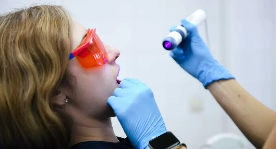 Чистка зубов: Четыре инструмента для идеальной гигиены полости рта