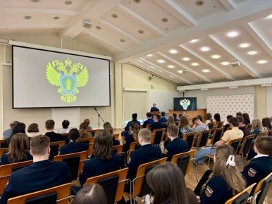 0 Прокуратура республики организовала для студентов высших учебных заведений мероприятие патриотической и просветительской направленности