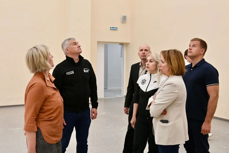 Артур Парфенчиков: Готовим к открытию одну из крупнейших школ Древлянки Артур Парфенчиков: Готовим к открытию одну из крупнейших школ Древлянки