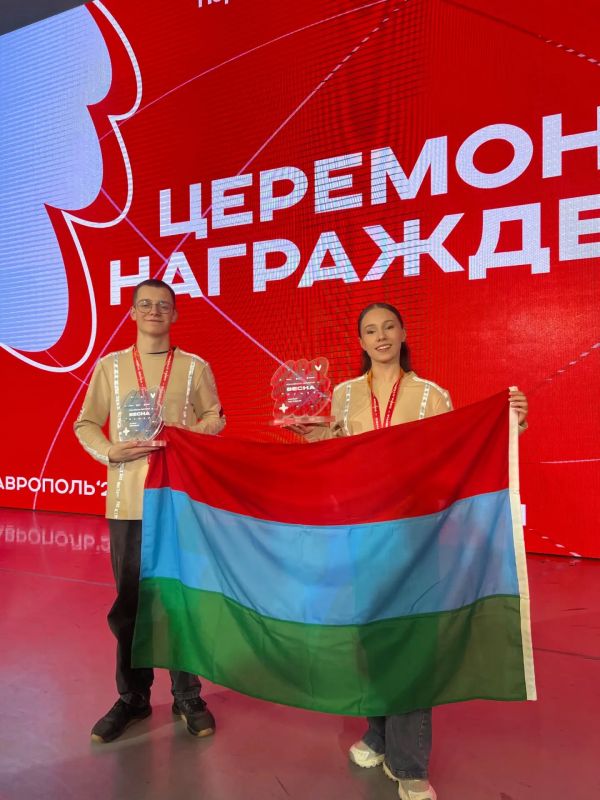 Артур Парфенчиков: От всей души поздравляю наших юных земляков — лауреатов IV Всероссийского фестиваля «Российская школьная весна», который завершился в Ставрополе Артур Парфенчиков: От всей души поздравляю наших юных земляков — лауреатов IV Всероссийского фестиваля «Российская школьная весна», который завершился в Ставрополе
