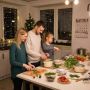 Как накрыть новогодний стол в 2026 году: идеи для угощений от Огненной Лошади