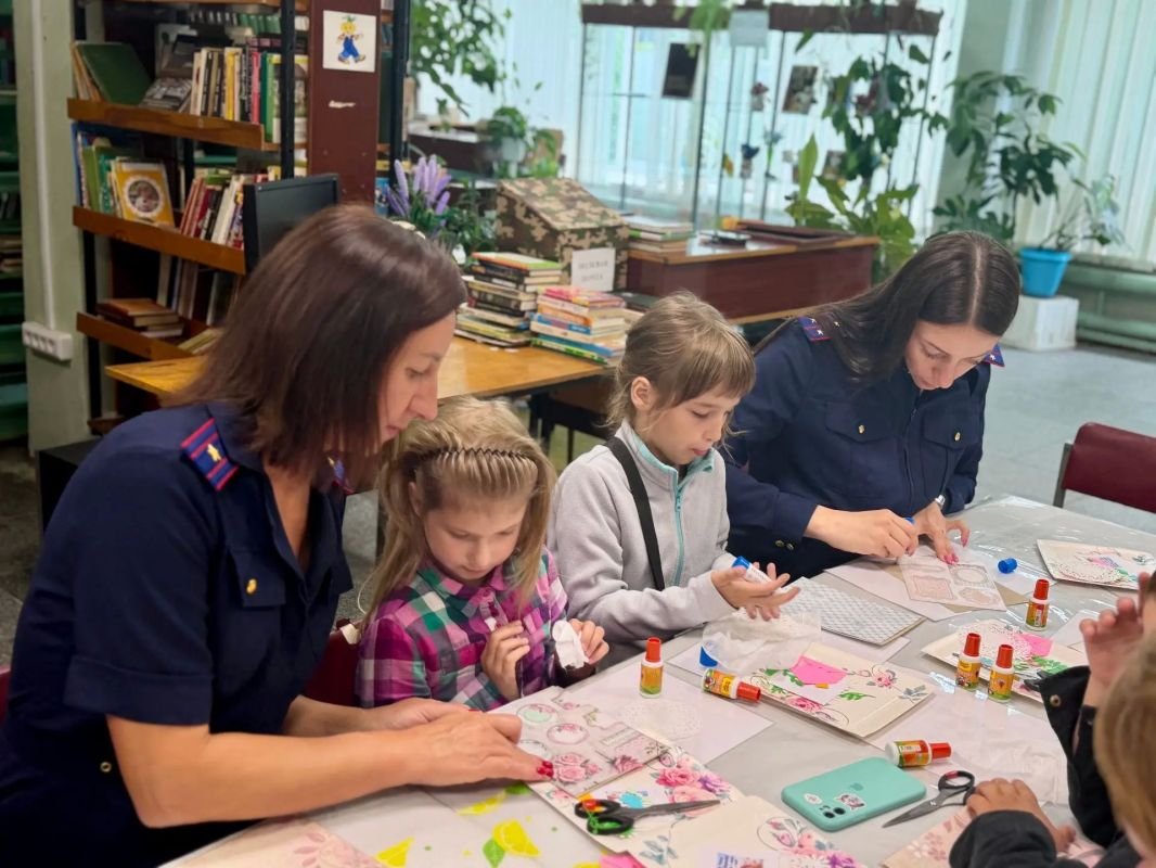 «С теплом и заботой»: представители Женского совета СУ СК России по Республике Карелия провели праздник для воспитанников Центра помощи детям «С теплом и заботой»: представители Женского совета СУ СК России по Республике Карелия провели праздник для воспитанников Центра помощи детям