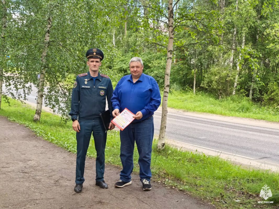 Профилактическая беседа по противопожарной безопасности проведена в Калевальском районе Профилактическая беседа по противопожарной безопасности проведена в Калевальском районе