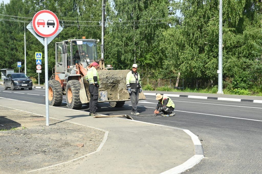 Глава Карелии проверил готовность автодороги и пешеходной инфраструктуры в Новой Вилге на финальном этапе капитального ремонта Глава Карелии проверил готовность автодороги и пешеходной инфраструктуры в Новой Вилге на финальном этапе капитального ремонта